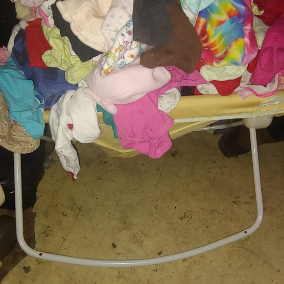 Baby stuff - Picture 7 of 8